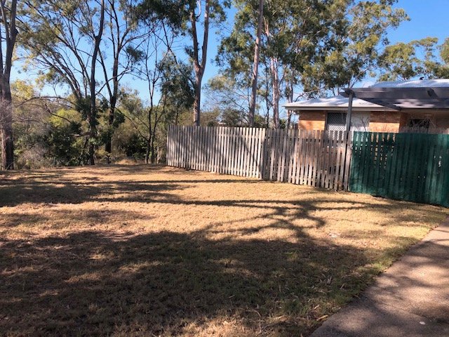 124 Malpas Street BOYNE ISLAND 11