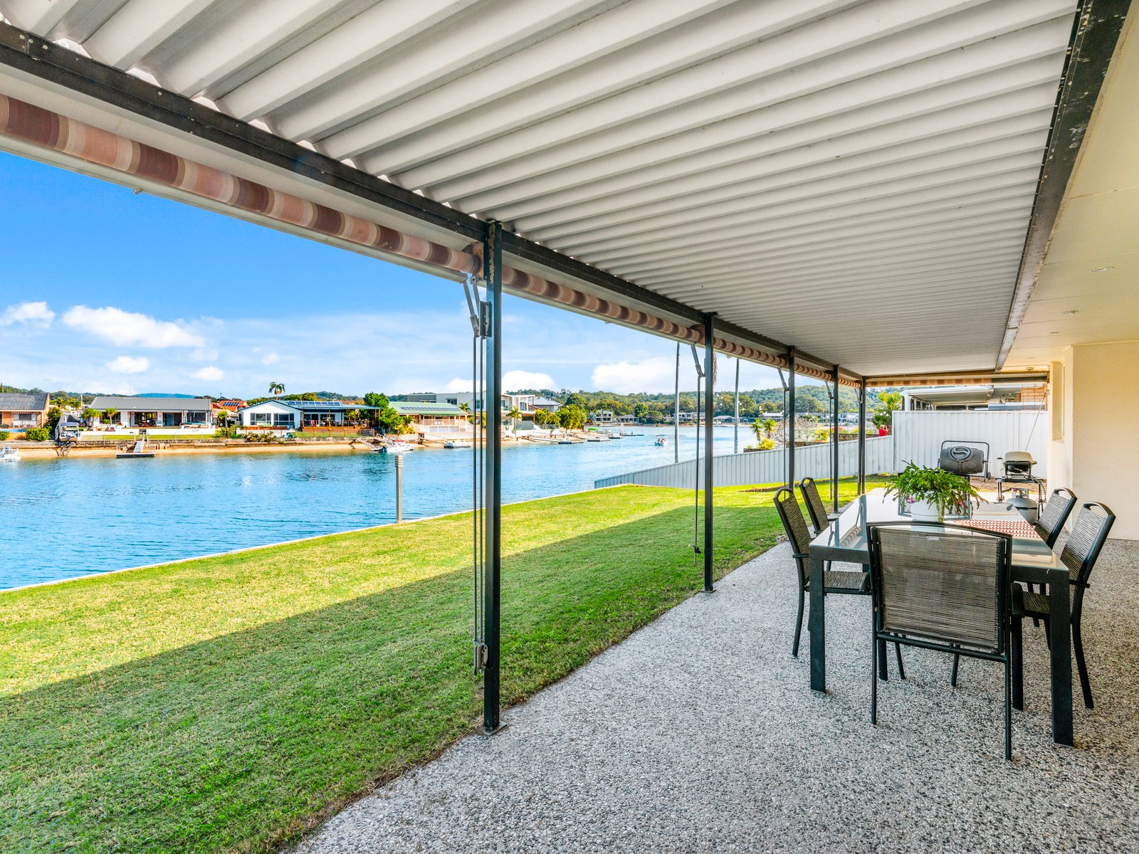 124 Melaleuca Drive PALM BEACH 1