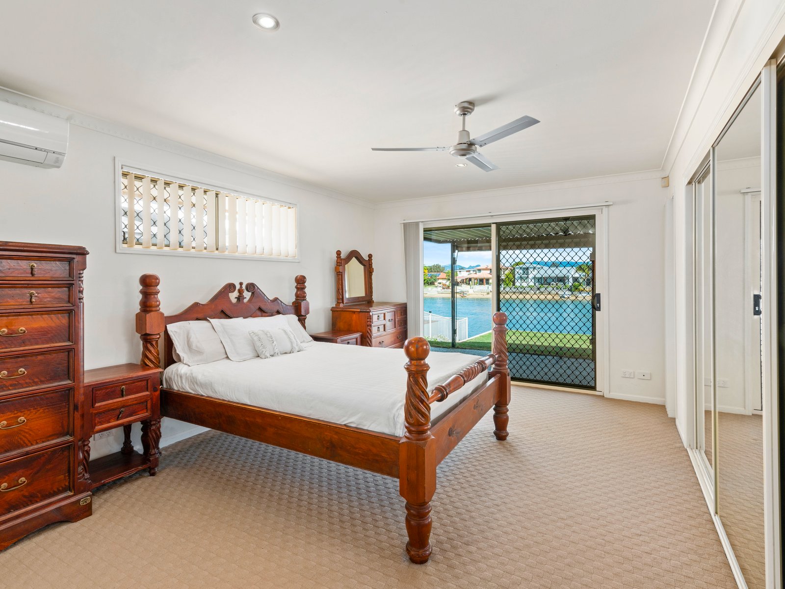 124 Melaleuca Drive PALM BEACH 7