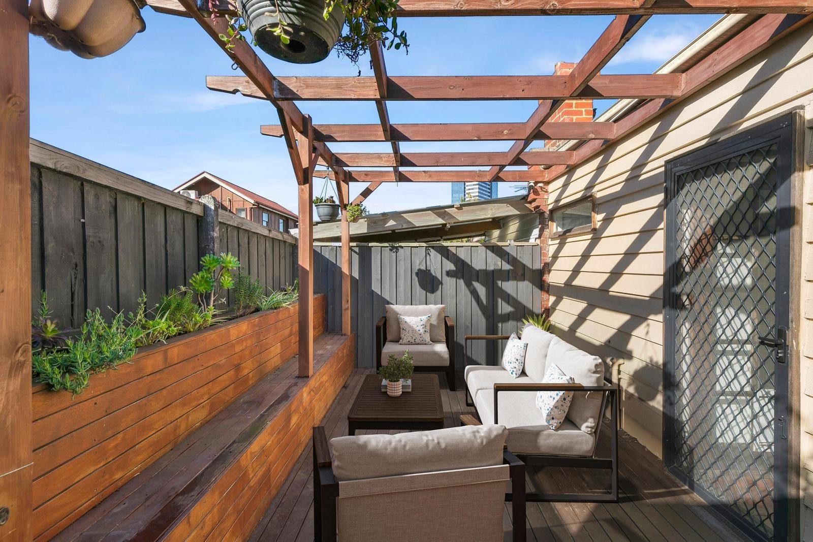 124 Mt Alexander Road, Travancore VIC 3032