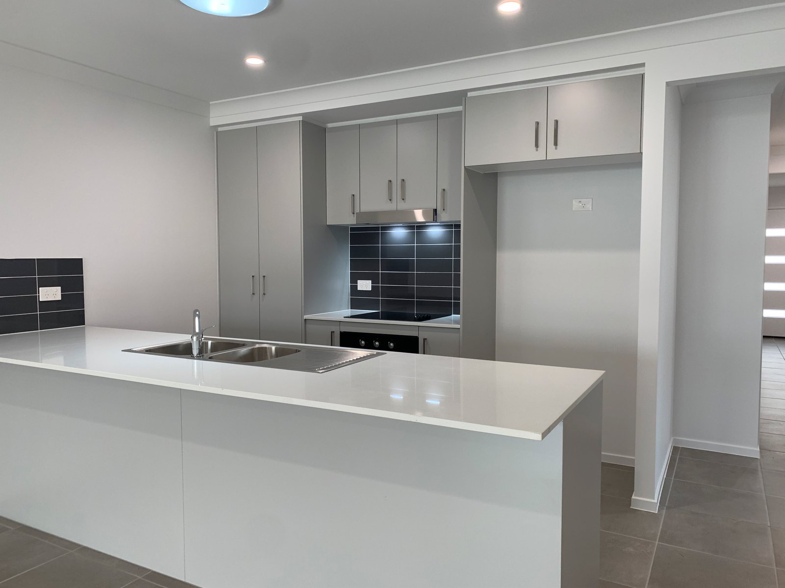 1/24 Pioneer Drive Morisset 3