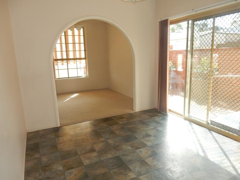 1/24 Rawson Avenue TAMWORTH 8