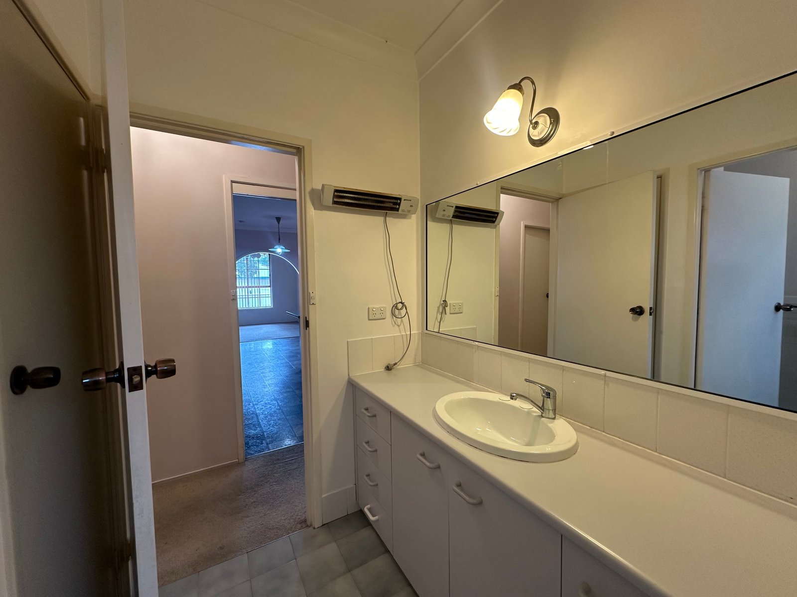 1/24 Rawson Avenue TAMWORTH 6