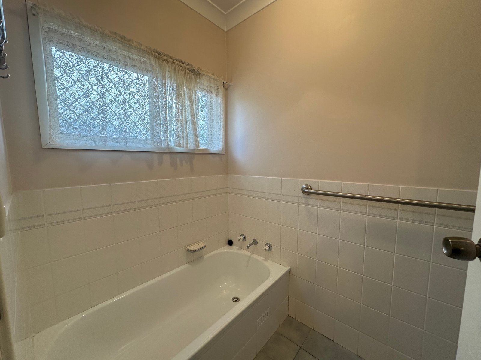 1/24 Rawson Avenue TAMWORTH 10