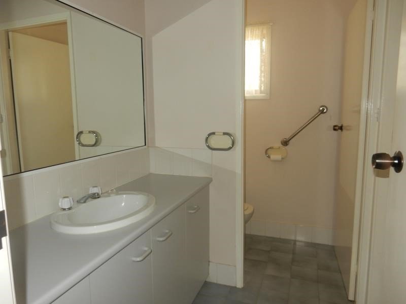 1/24 Rawson Avenue TAMWORTH 5