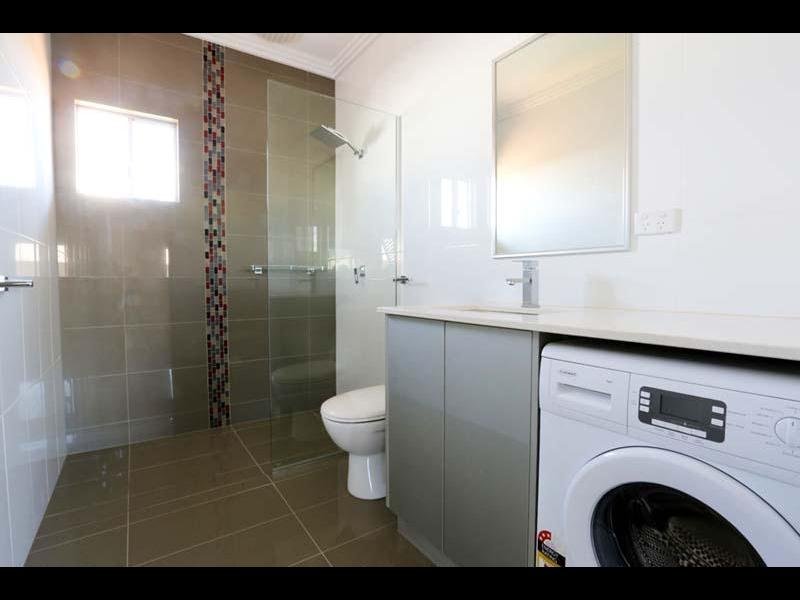 12/4 Shingoro Street BILINGURR 3