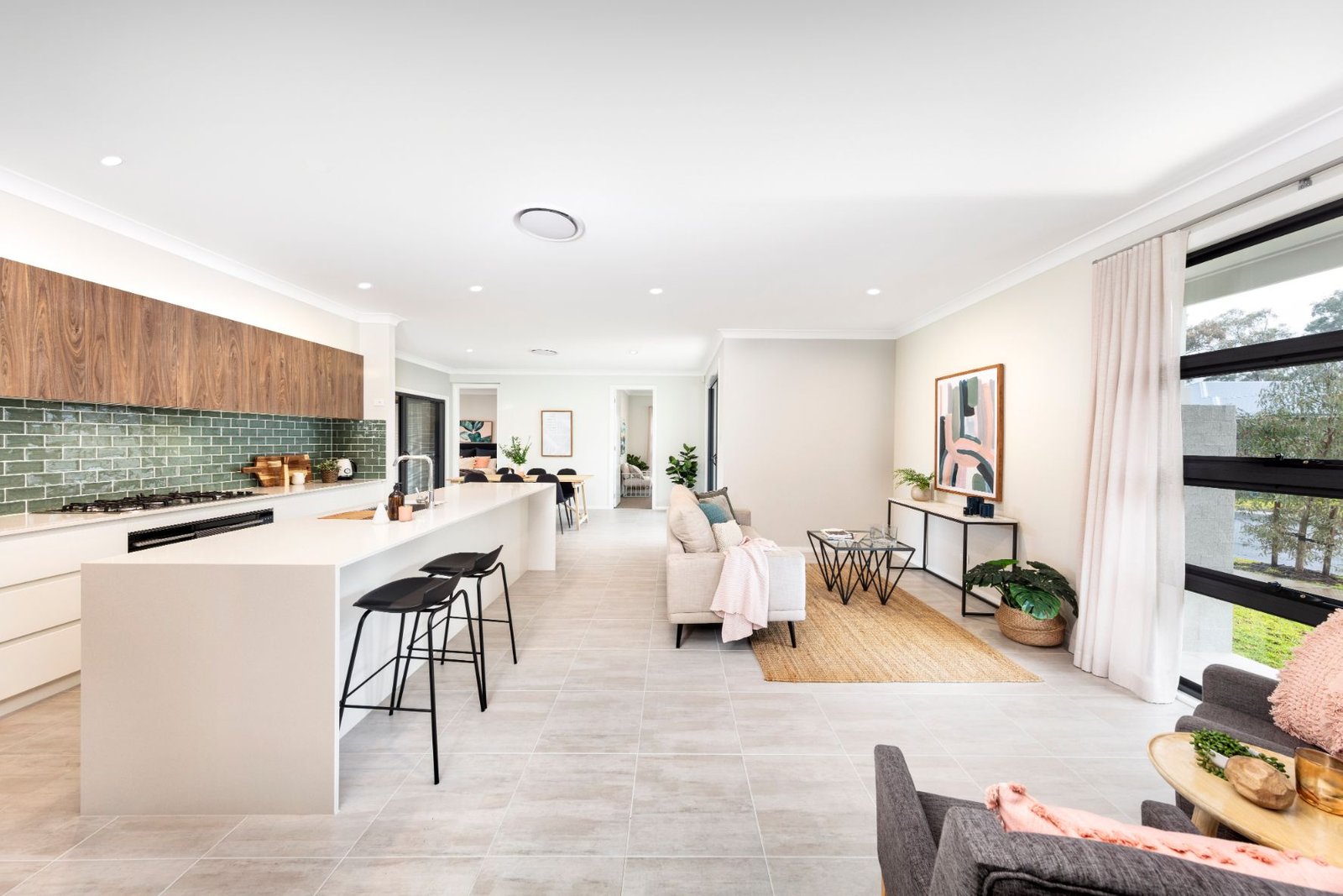 124 Talleyrand Circuit GRETA 16