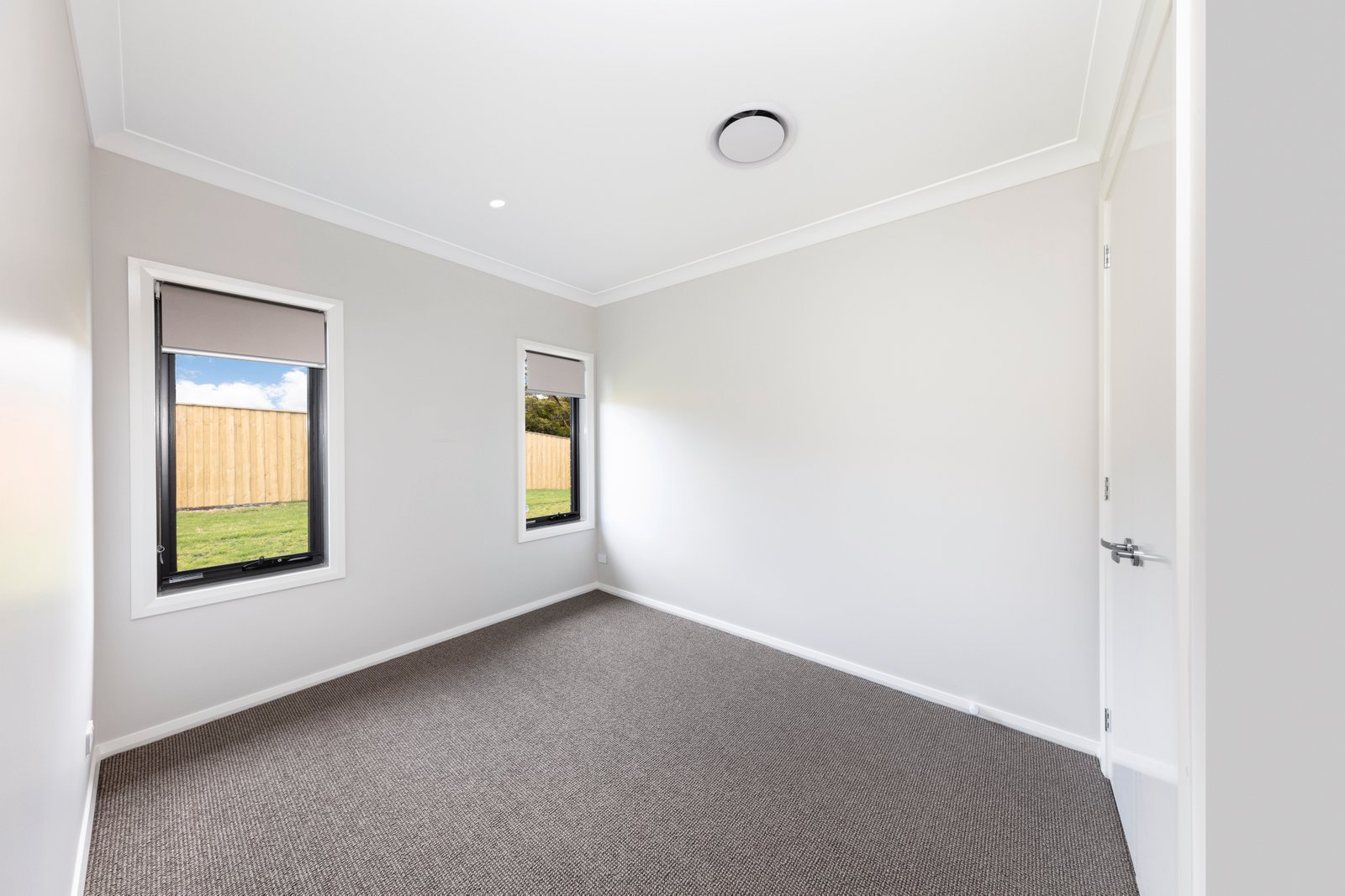 124 Talleyrand Circuit GRETA 28