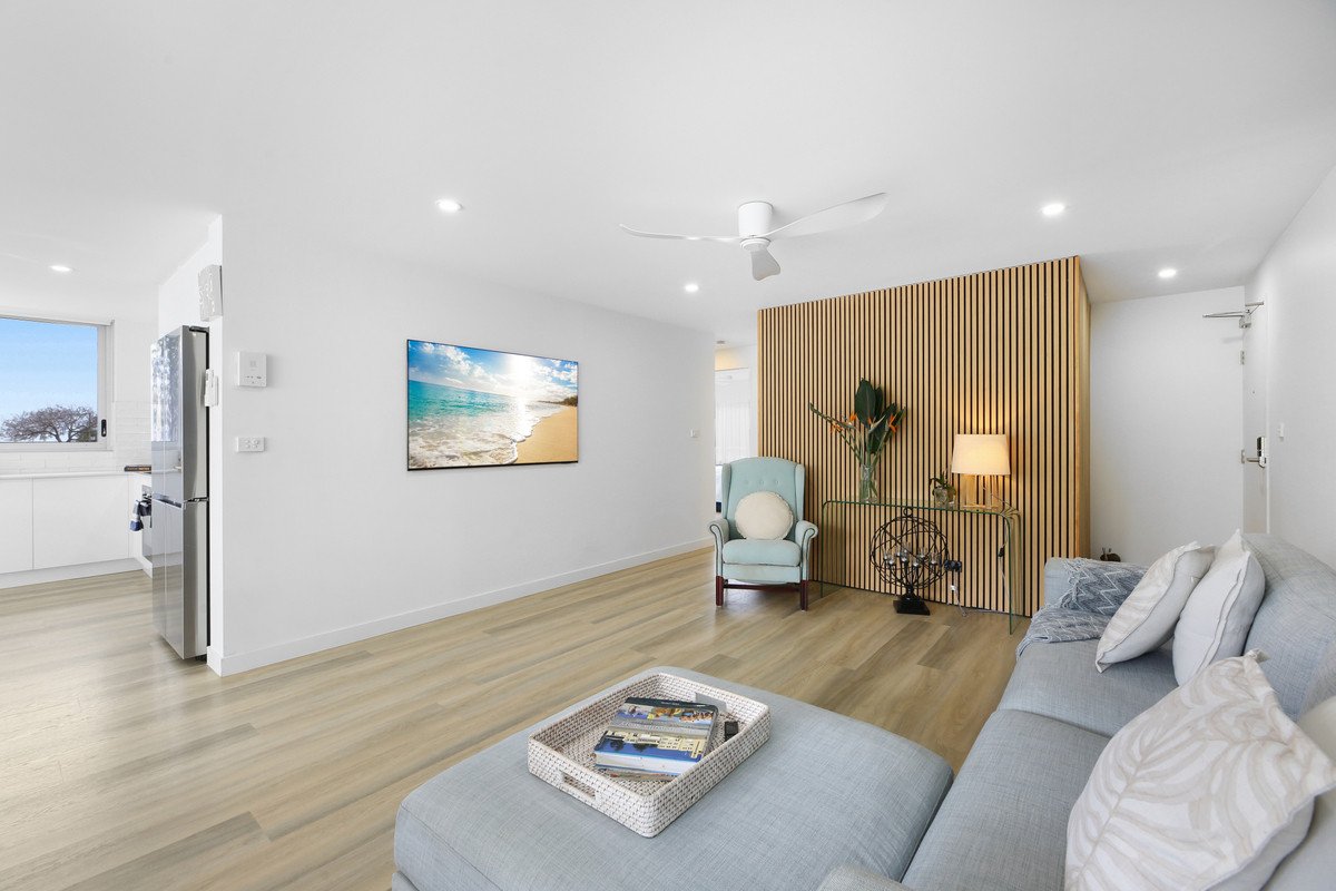 1/24 The Esplanade Burleigh Heads 4