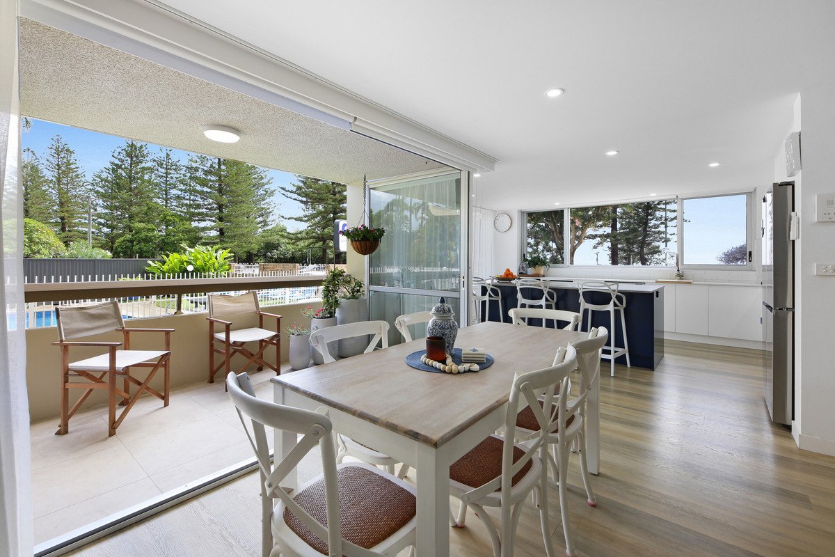 1/24 The Esplanade Burleigh Heads 9