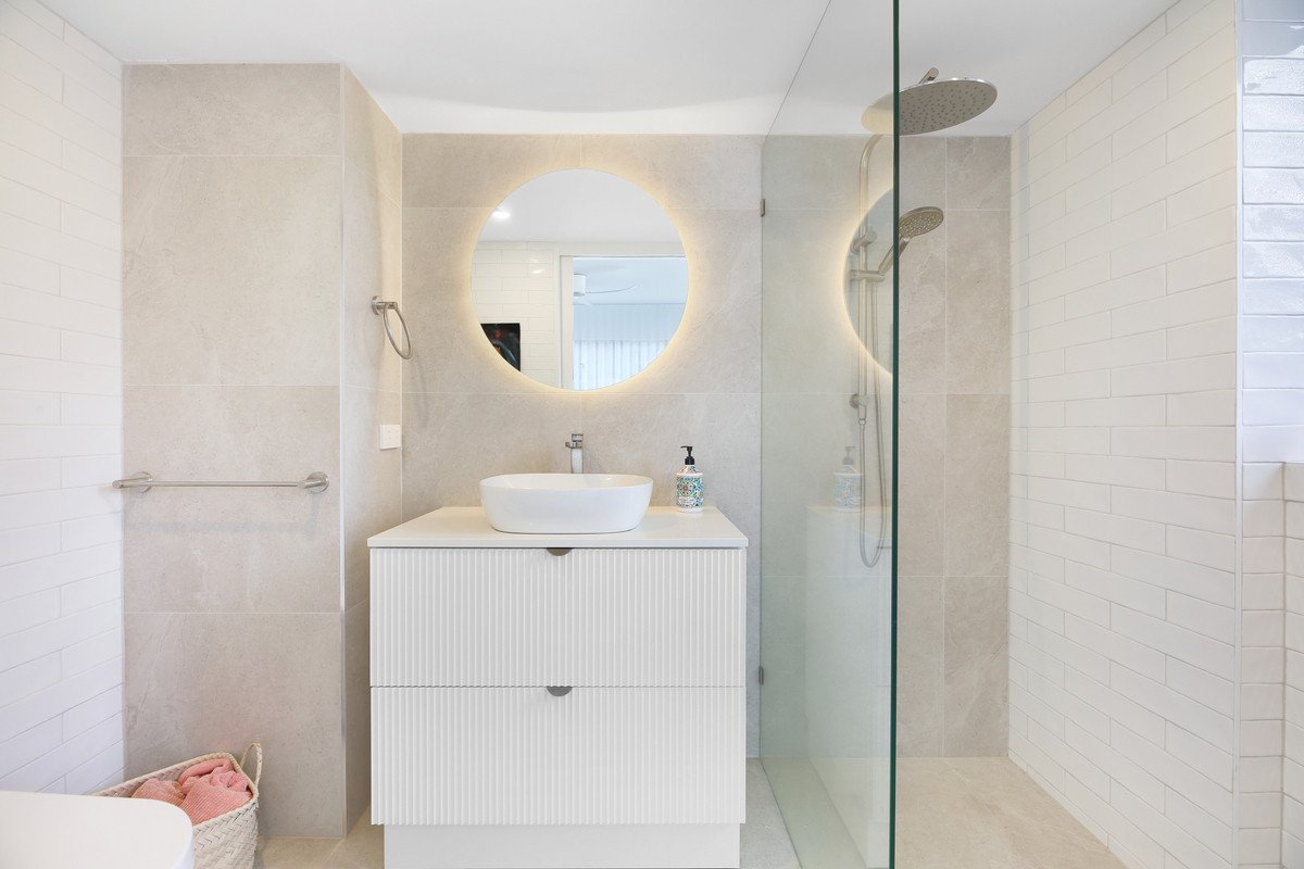 1/24 The Esplanade Burleigh Heads 18