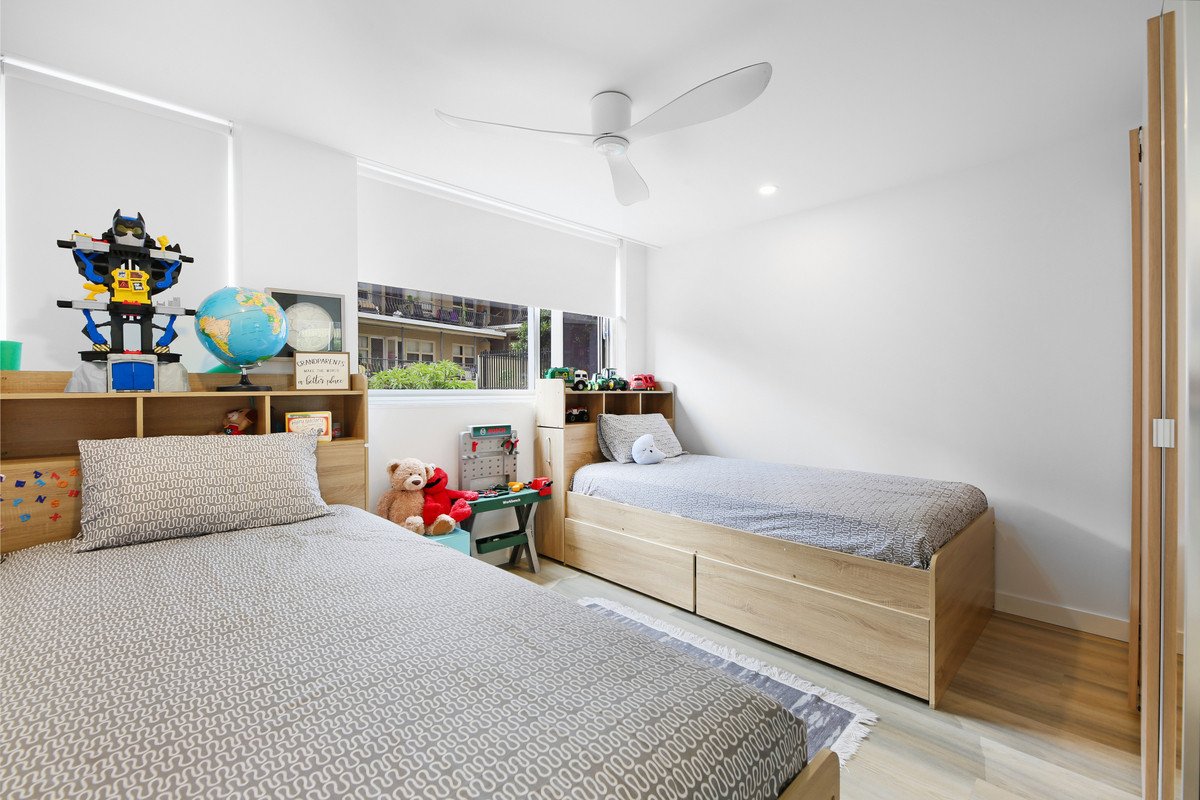 1/24 The Esplanade Burleigh Heads 19