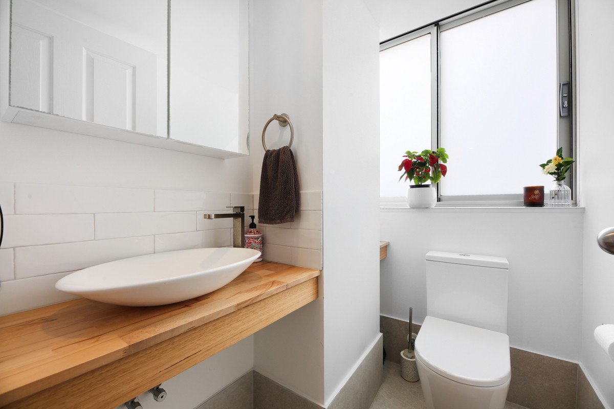 1/24 The Esplanade Burleigh Heads 20