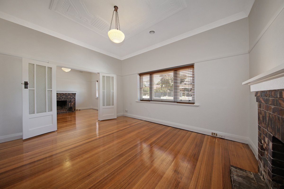 Gallery: 1/24 Twisden Road