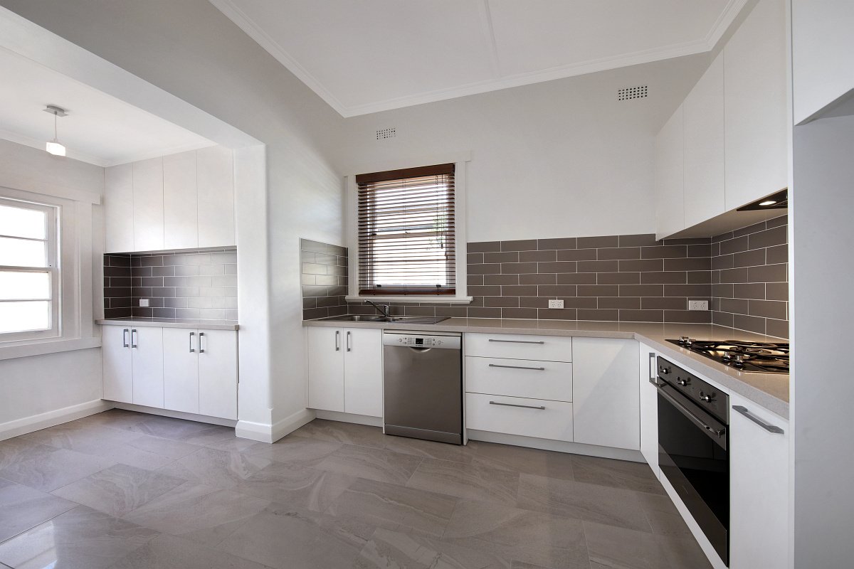 Gallery: 1/24 Twisden Road