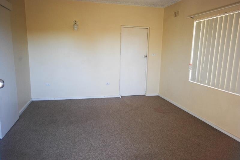 1/24 Willow Street KOORINGAL 2