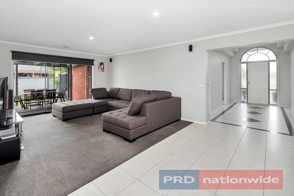 124 Wiltshire Lane DELACOMBE 4