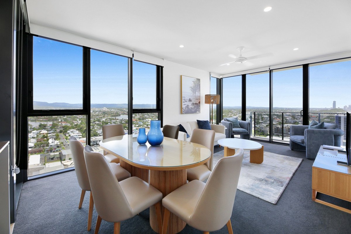 124/1969 Gold Coast Highway Burleigh Heads 2