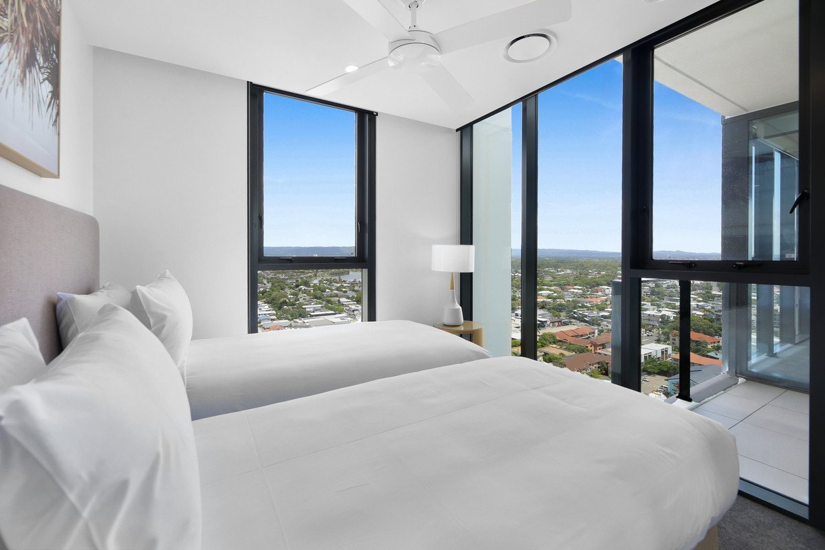 124/1969 Gold Coast Highway Burleigh Heads 11