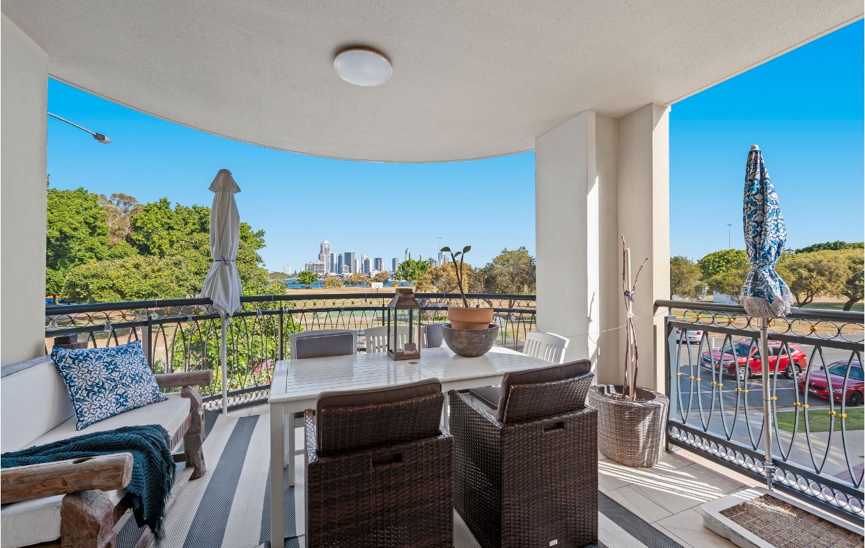 12/42-44 Brighton Parade SOUTHPORT 5