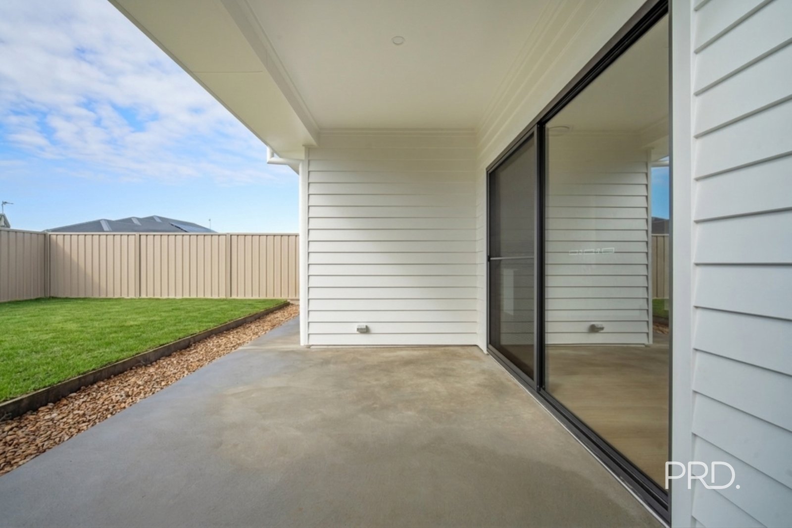 1&2/42 Valencia Drive GOBBAGOMBALIN 16