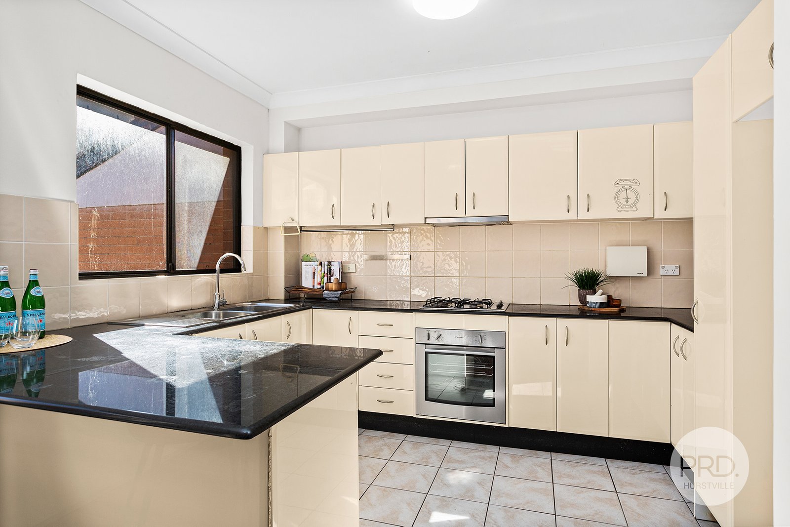 12/43 West Street HURSTVILLE 2
