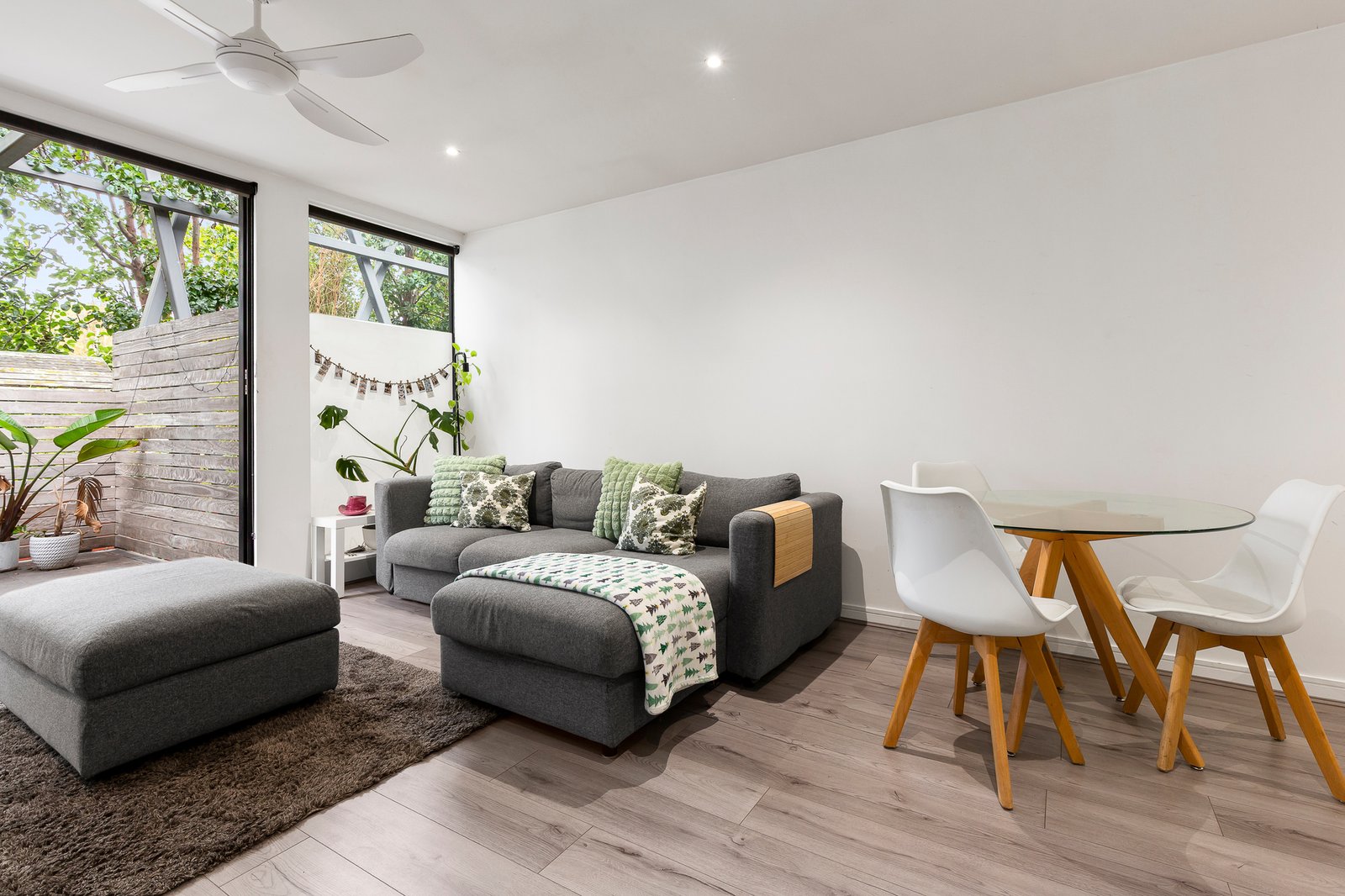 Gallery: 12/45-47 Hotham Street