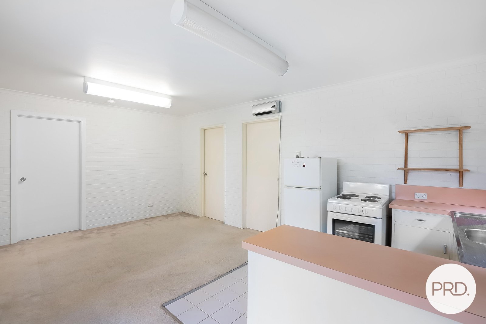 1/246 Churchill Avenue SANDY BAY 3