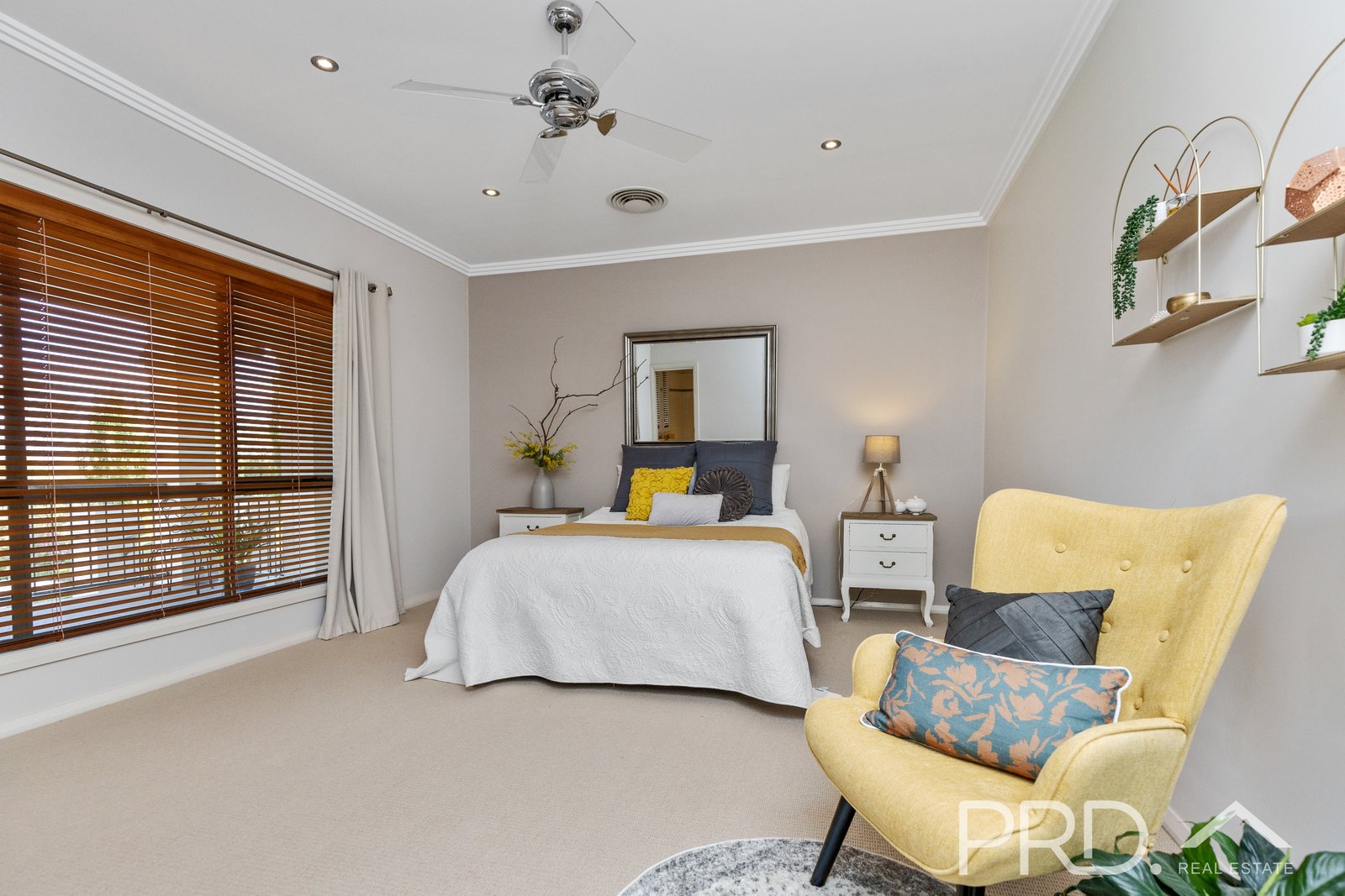 12/477 Wee Jasper Road TUMUT 8