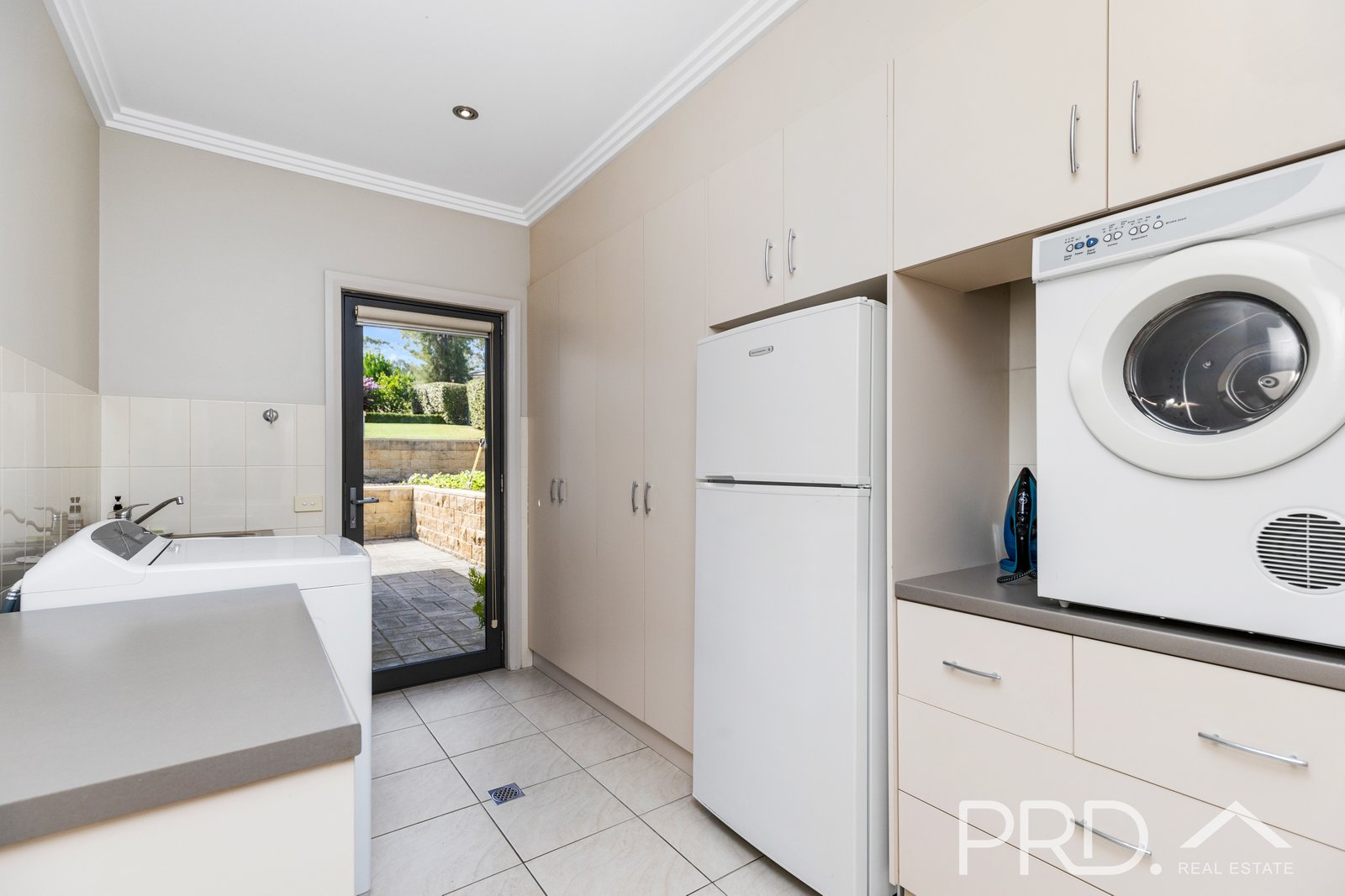 12/477 Wee Jasper Road TUMUT 16