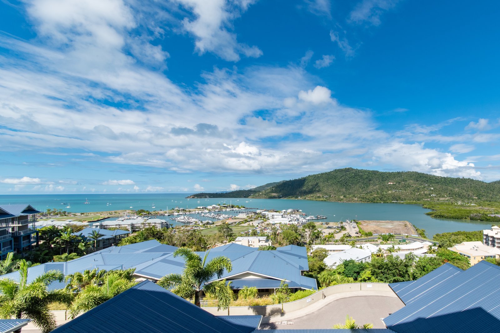 124/9A Hermitage Drive AIRLIE BEACH 2