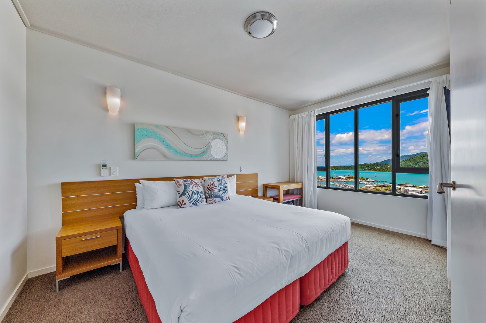 124/9A Hermitage Drive AIRLIE BEACH 8