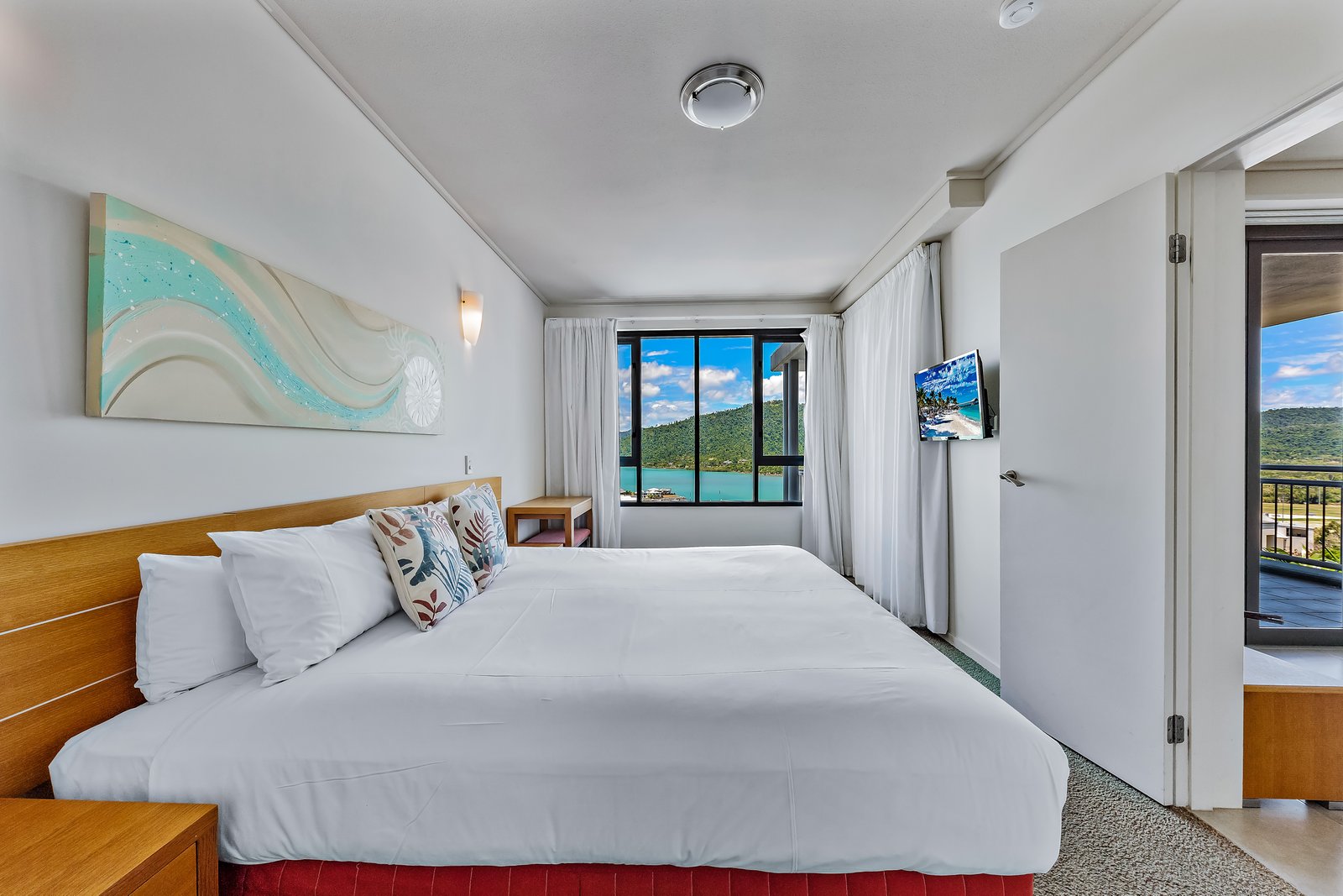 124/9A Hermitage Drive AIRLIE BEACH 9