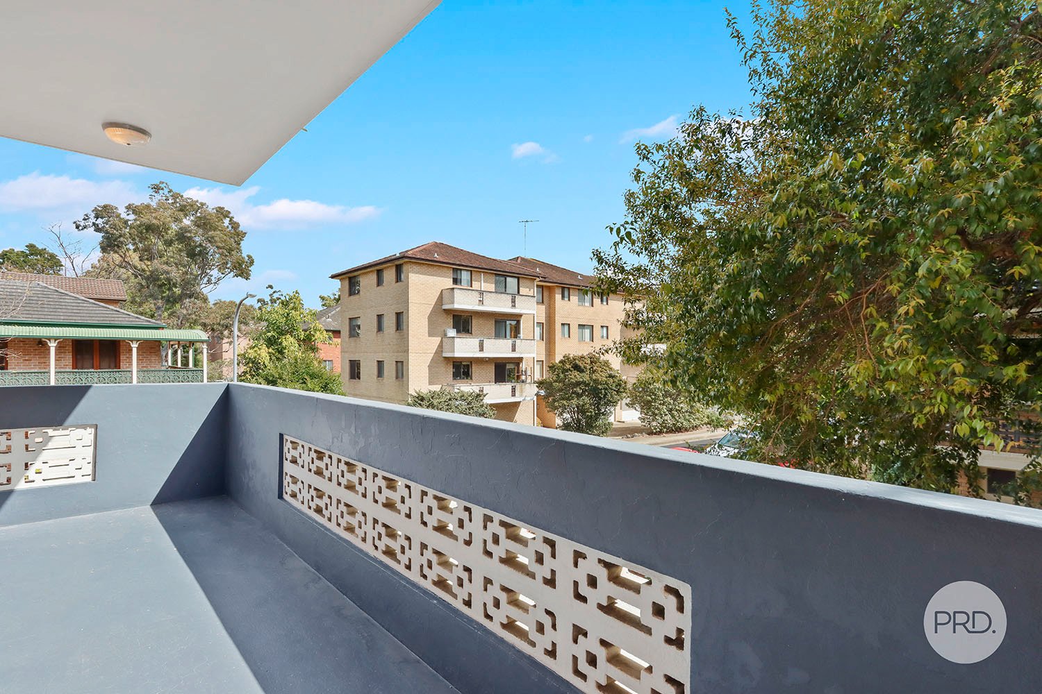 1/24a Macquarie Place MORTDALE 3