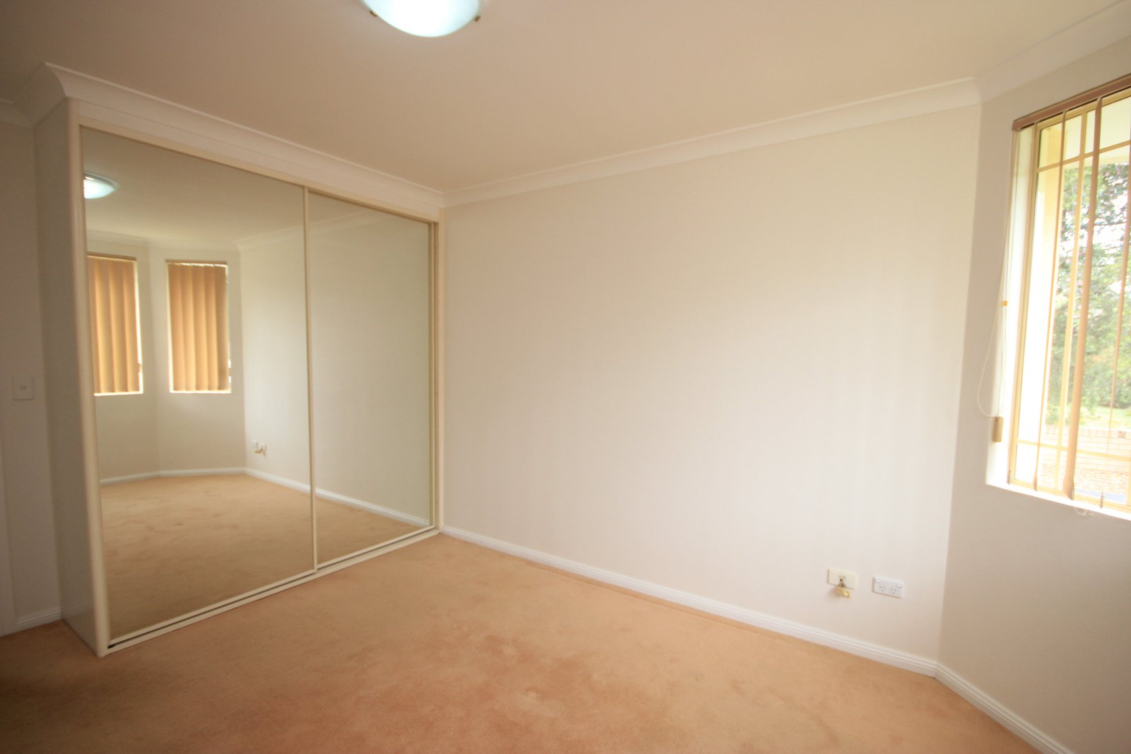 1/25-27 Horbury Street SANS SOUCI 6