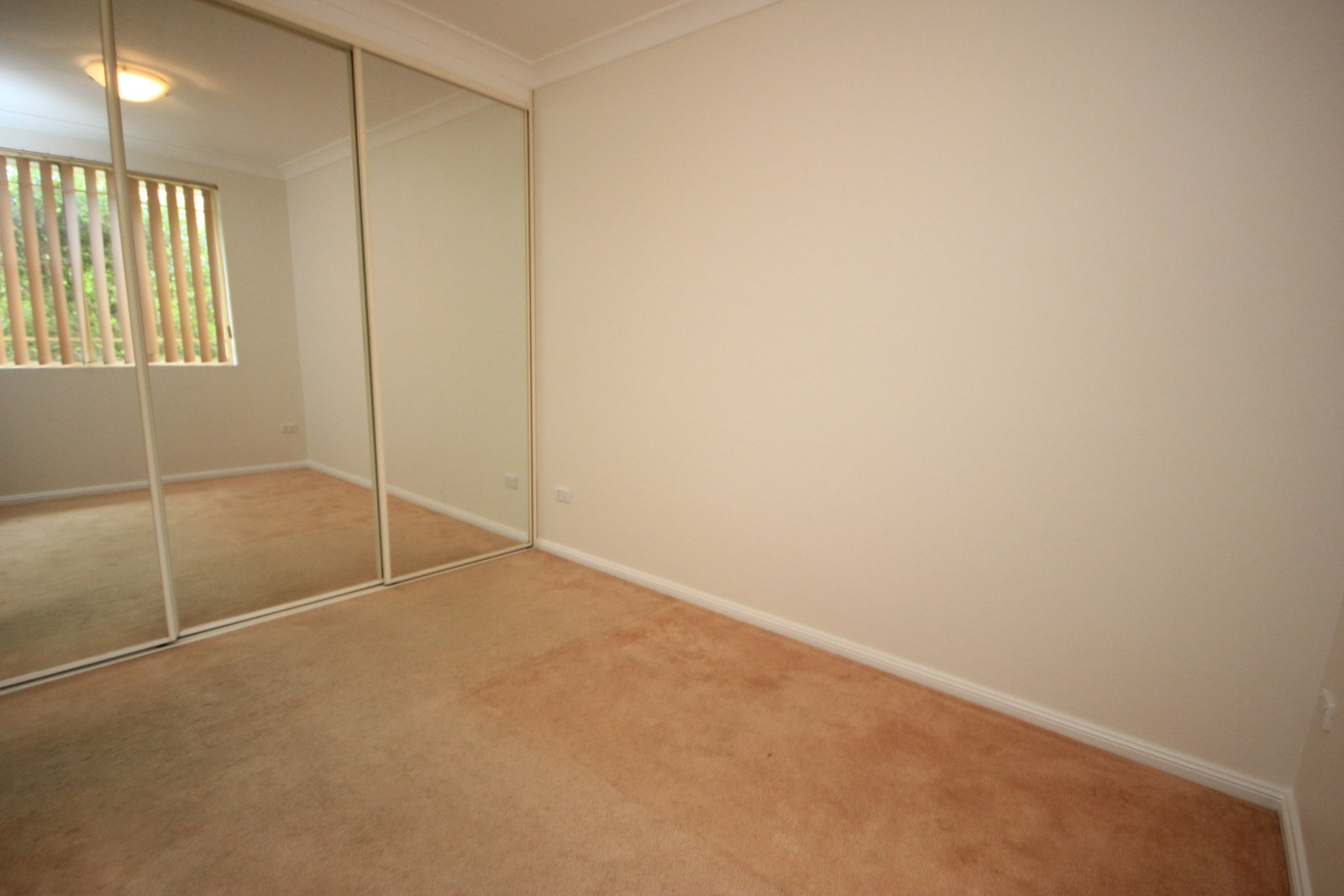 1/25-27 Horbury Street SANS SOUCI 4