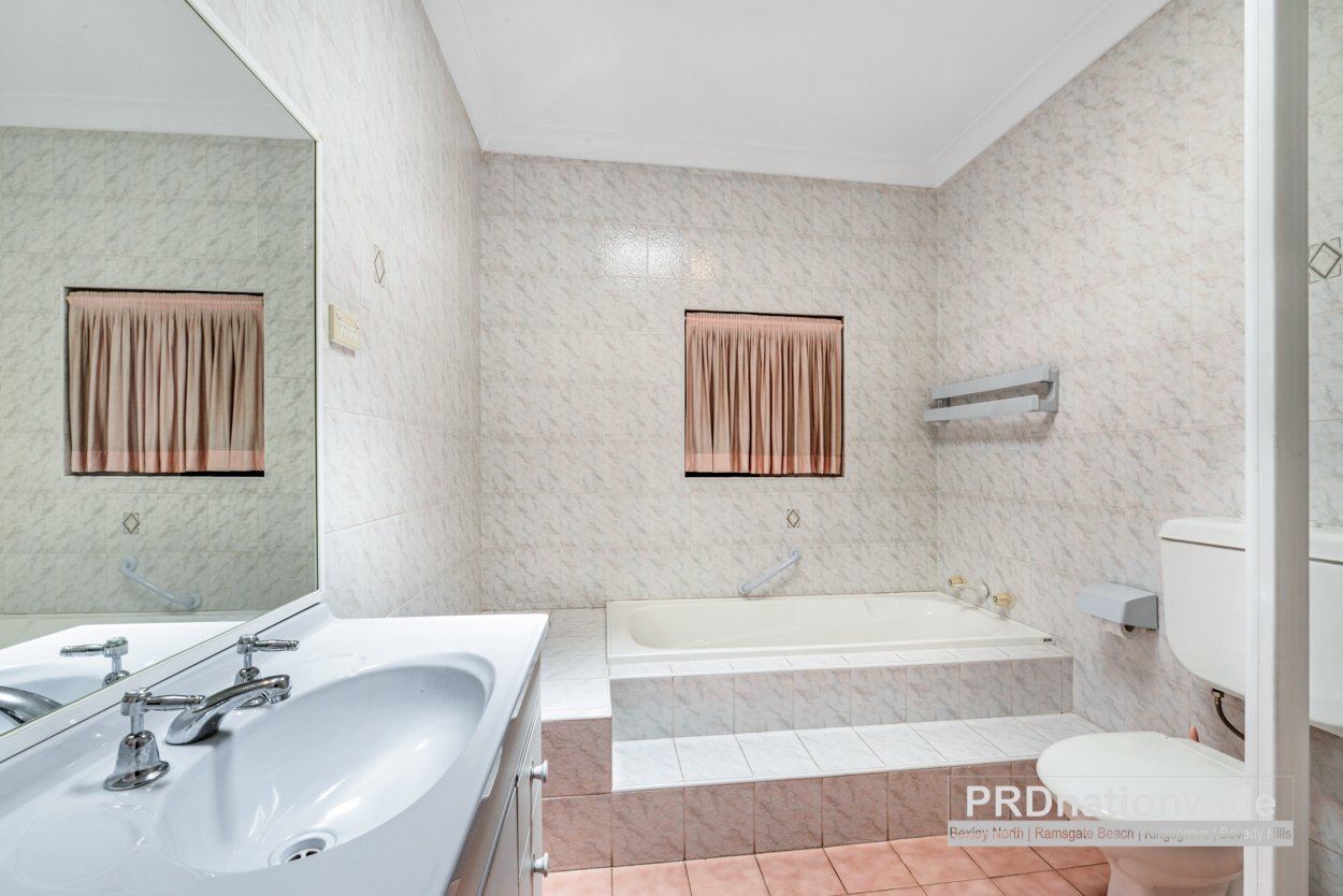 1/25-27 Walter Street SANS SOUCI 8