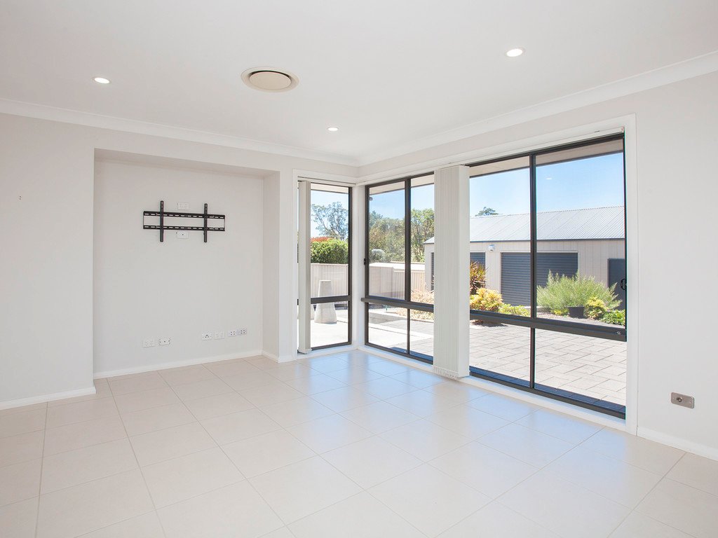 125 Avery Street RUTHERFORD 5