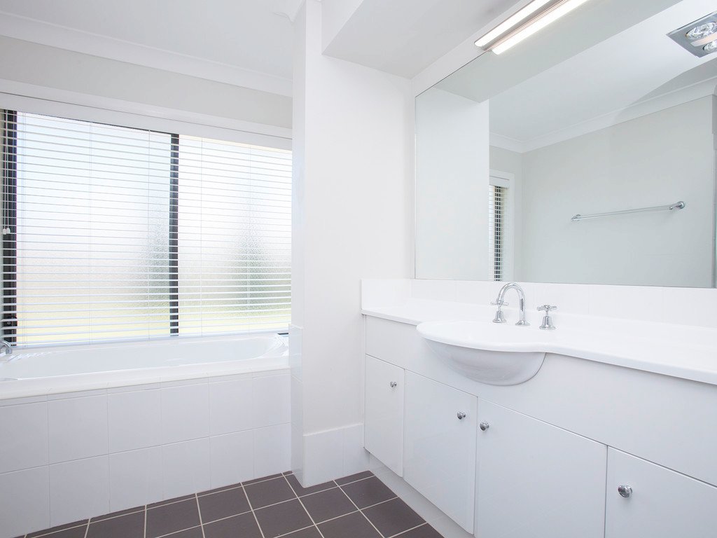125 Avery Street RUTHERFORD 17