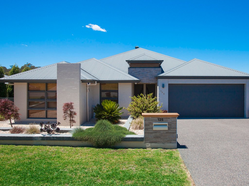 125 Avery Street RUTHERFORD 22