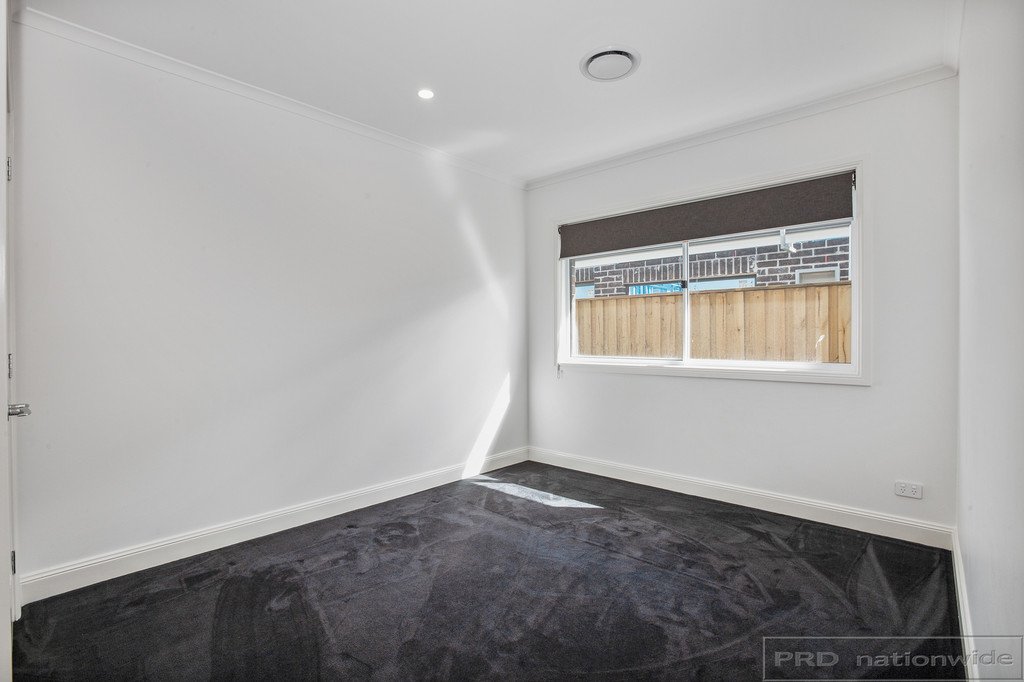 125 Billabong Parade CHISHOLM 21