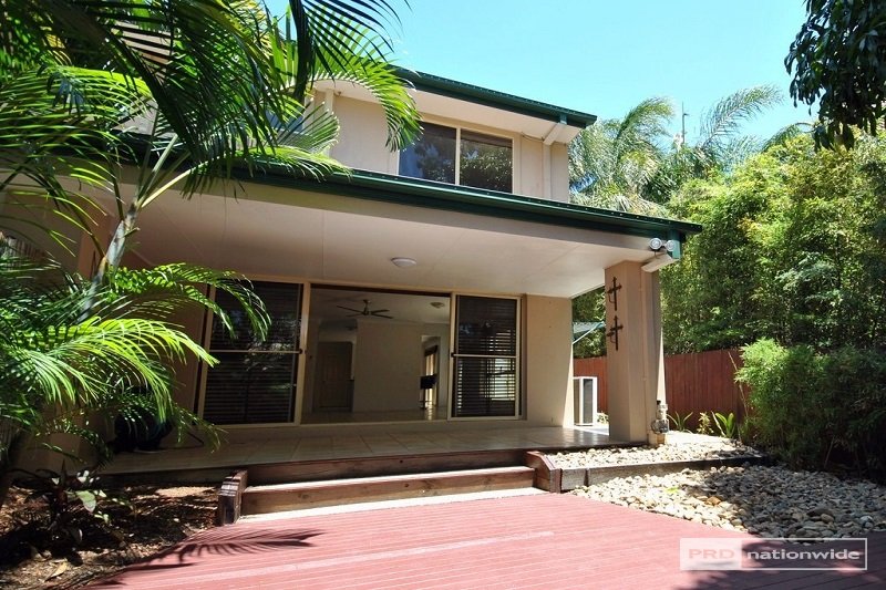 1/25 Charlton Street SOUTHPORT 1