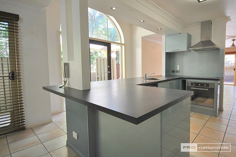 1/25 Charlton Street SOUTHPORT 8