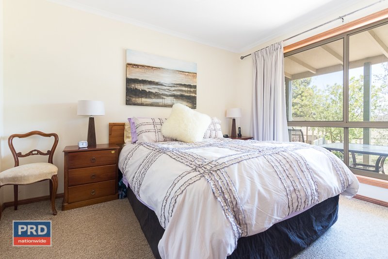 125 Clare Lane BUNGENDORE 9