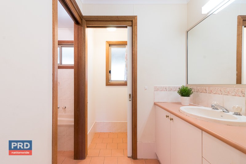 125 Clare Lane BUNGENDORE 14