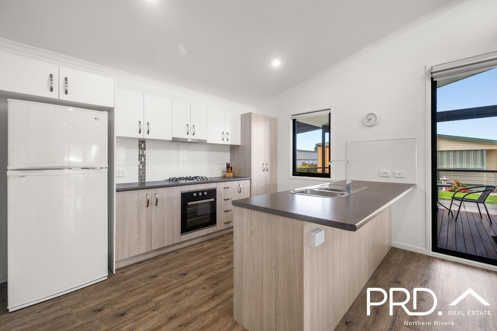 125 Cockatoo Close / 69 Light Street CASINO 3