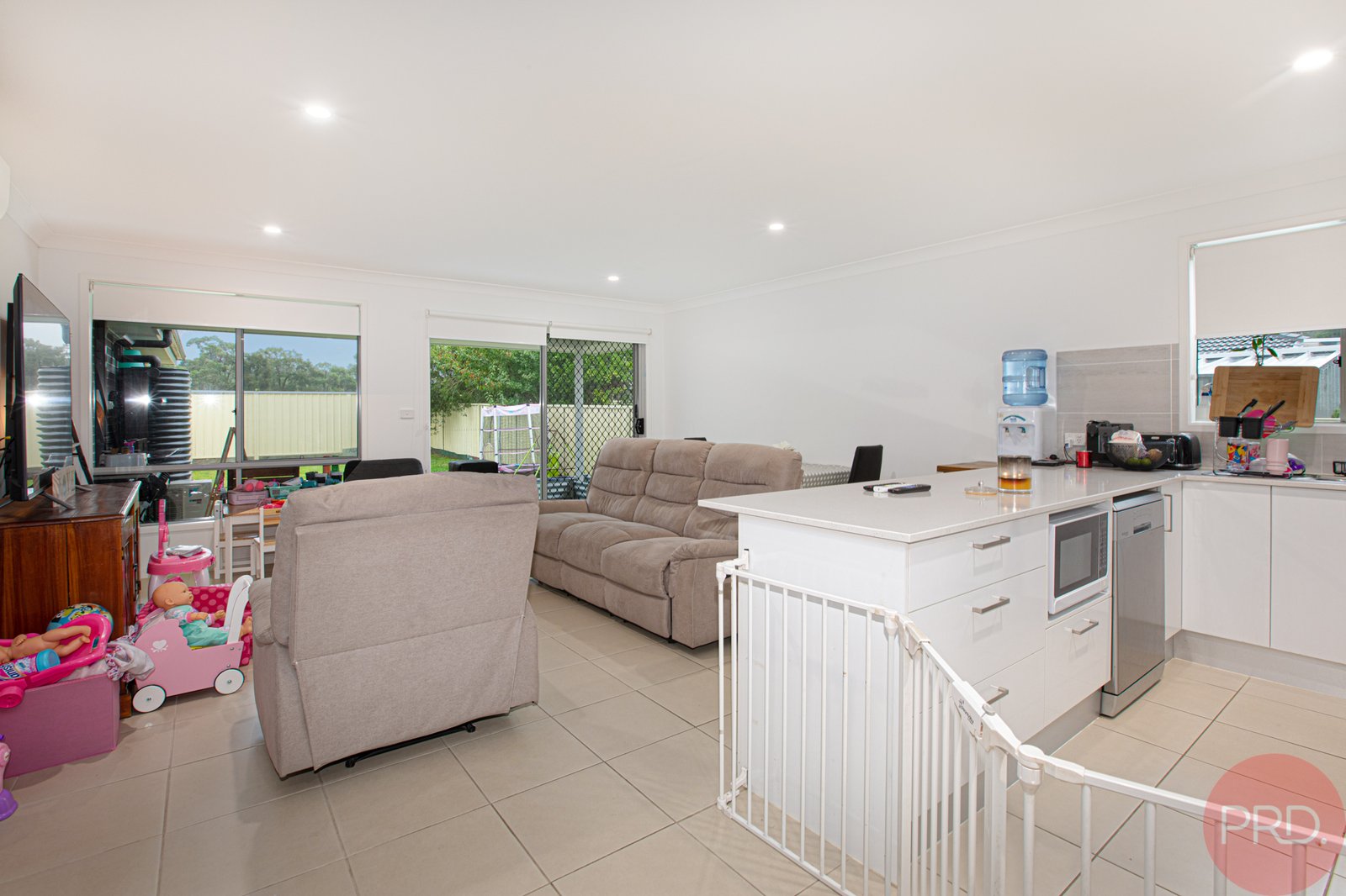 1&2/5 Elford Avenue WESTON 7