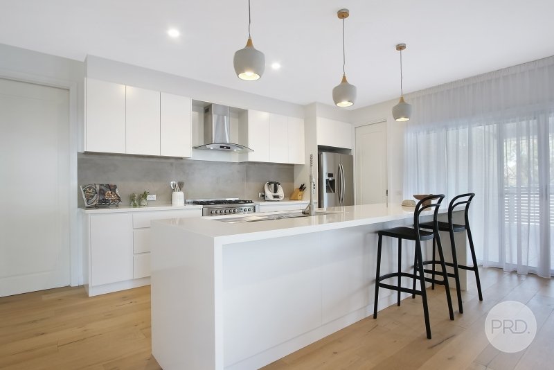 125 Emma Way GLENROY 1