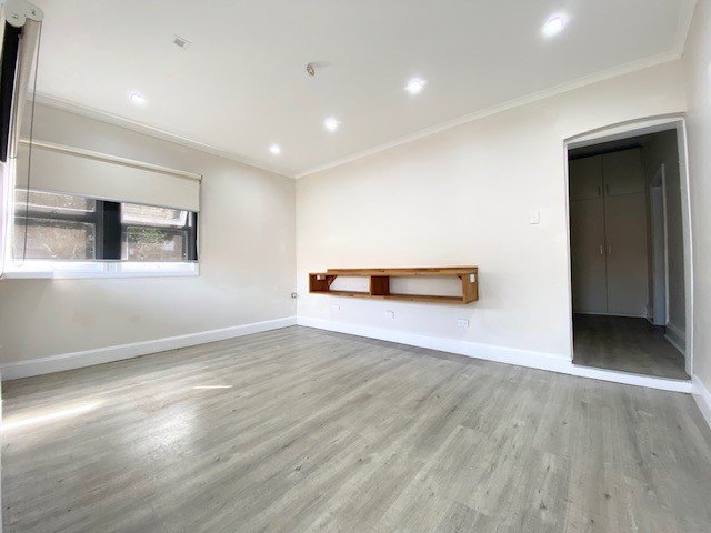 1/25 English Street KOGARAH 1