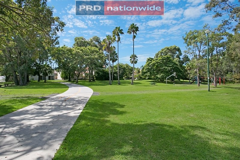 1/25 Ewan Street SOUTHPORT 3